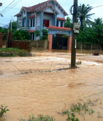 “Lũ chồng lũ”, nhiều nơi ở Quảng Bình trở lại thảm cảnh bị cô lập