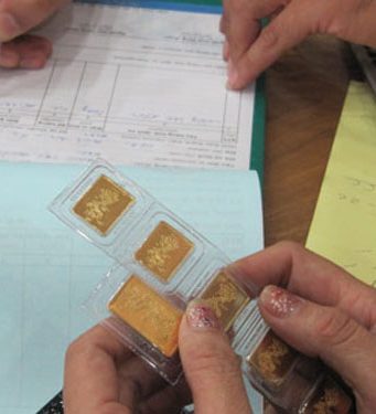 Vàng tăng giá 60%: Những cú sốc đau thương